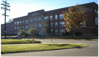 Flaget Apartments-55 and Older Property in Louisville, KY - Building Photo - Building Photo