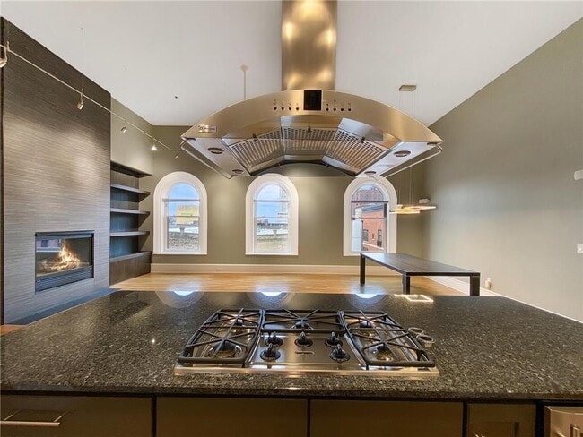 property at 300 Wall St