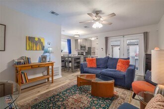 7406 Shadow Hill Dr in Austin, TX - Building Photo - Building Photo