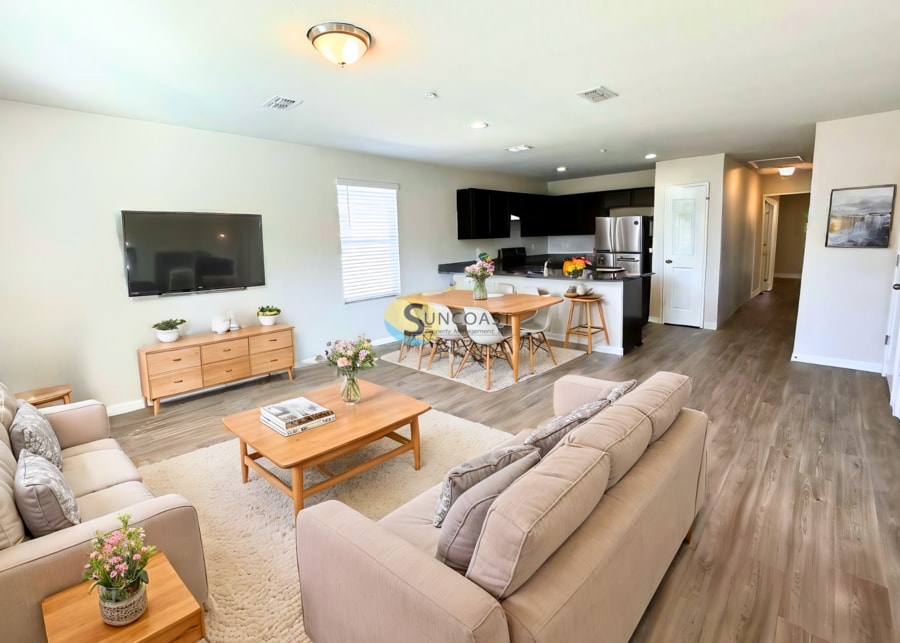7643 Mailes Ct-Unit -202 in Jacksonville, FL - Building Photo