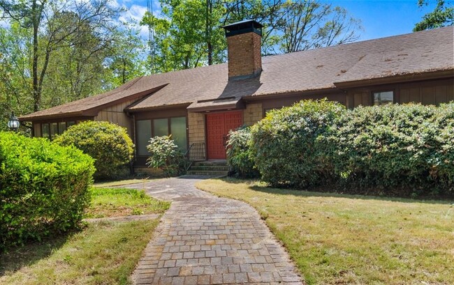 425 Audubon Cir in Griffin, GA - Foto de edificio - Building Photo