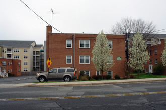 Forestoaks Apartments in Gaithersburg, MD - Building Photo - Building Photo