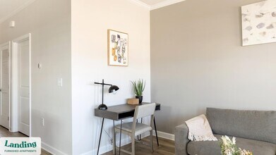 7 Dairy Crk Rd SW, Unit 26CDL in Huntsville, AL - Building Photo - Building Photo