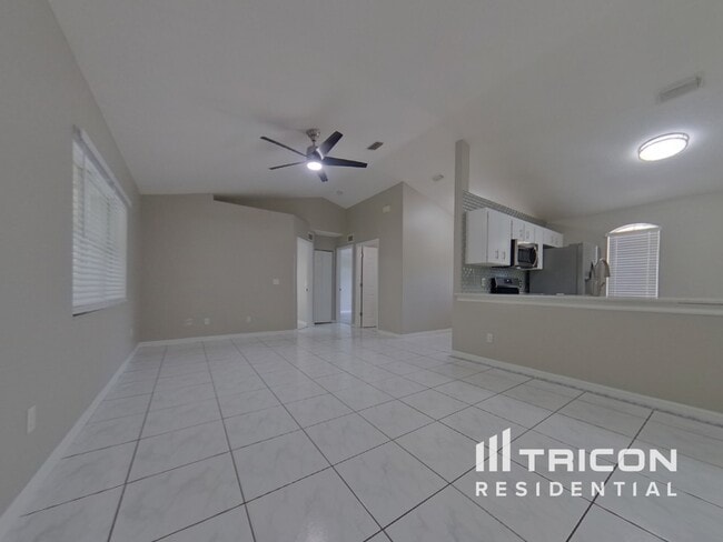 3044 Juniper Dr in Edgewater, FL - Building Photo - Building Photo