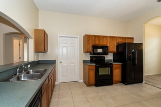 3001 Golden Pond Blvd in Orange Park, FL - Building Photo - Building Photo