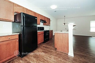 1756 Logan Ridge Cir in Loganville, GA - Building Photo - Building Photo