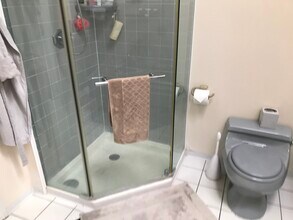 4522 Saint Clair Ave in Studio City, CA - Foto de edificio - Building Photo