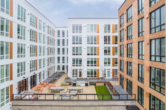 The Warren Apartments in Spokane, WA - Foto de edificio - Building Photo