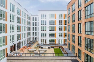 The Warren Apartments in Spokane, WA - Building Photo - Building Photo