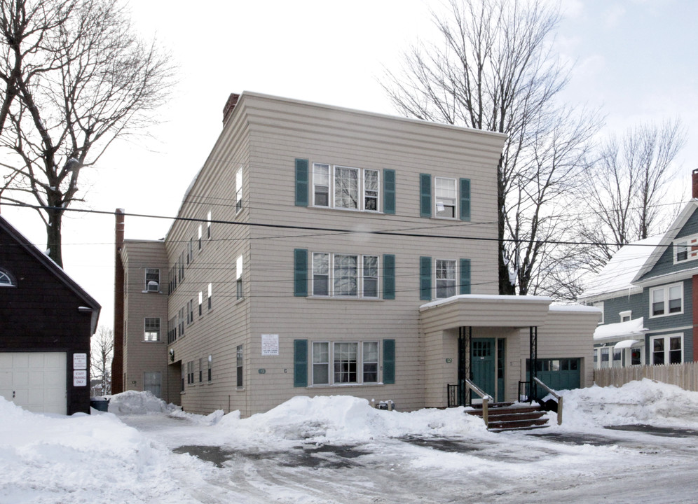 10-12 Wakefield St in Lewiston, ME - Building Photo