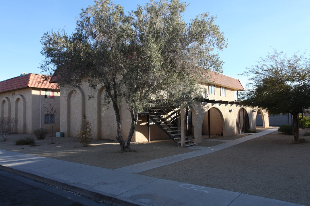 1628 Cordoba Ln in Las Vegas, NV - Foto de edificio