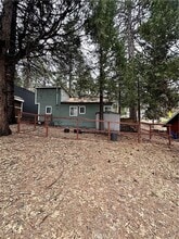 32064 Hunsaker Way in Running Springs, CA - Building Photo - Building Photo
