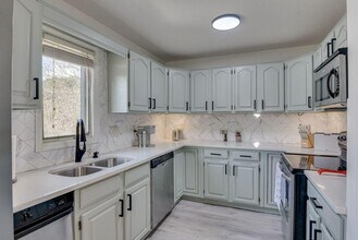 110 Riverbend Dr in Augusta, GA - Foto de edificio - Building Photo