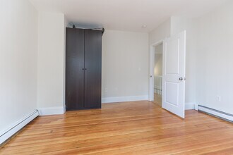 12 Parker Hill Ave, Unit 3 in Boston, MA - Foto de edificio - Building Photo
