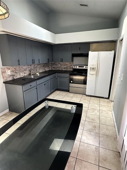 1880 Van Allen Cir, Unit 710 in Deltona, FL - Building Photo - Building Photo