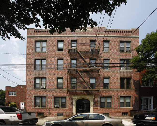 88 Van Sicklen St in Brooklyn, NY - Building Photo - Building Photo