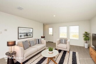 2908 Tooley Dr in Fort Worth, TX - Foto de edificio - Building Photo