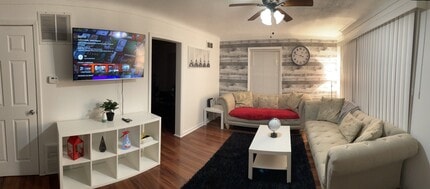 1860 Rochester Rd in Troy, MI - Building Photo - Building Photo