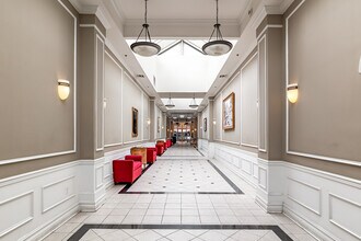 Towne Center at Englewood in Englewood, NJ - Foto de edificio - Interior Photo