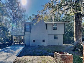 1111 North St in Green Cove Springs, FL - Building Photo