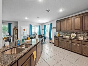 1902 Sunflower Dr in Glenn Heights, TX - Building Photo - Building Photo