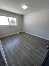 505 Kathleen Ave in Sarnia, ON - Foto de edificio - Building Photo