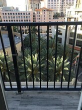 10 Aragon Ave, Unit 713 in Coral Gables, FL - Building Photo - Building Photo