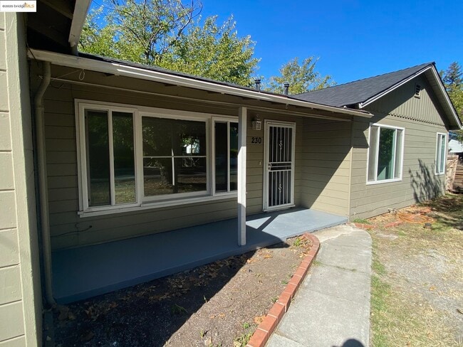 230 Cleaveland Rd in Pleasant Hill, CA - Building Photo - Building Photo