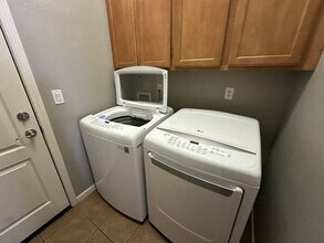 10615 Summer Glen Dr in Reno, NV - Building Photo - Building Photo