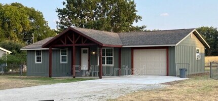 1924 Audra Ln in Denton, TX - Foto de edificio - Building Photo