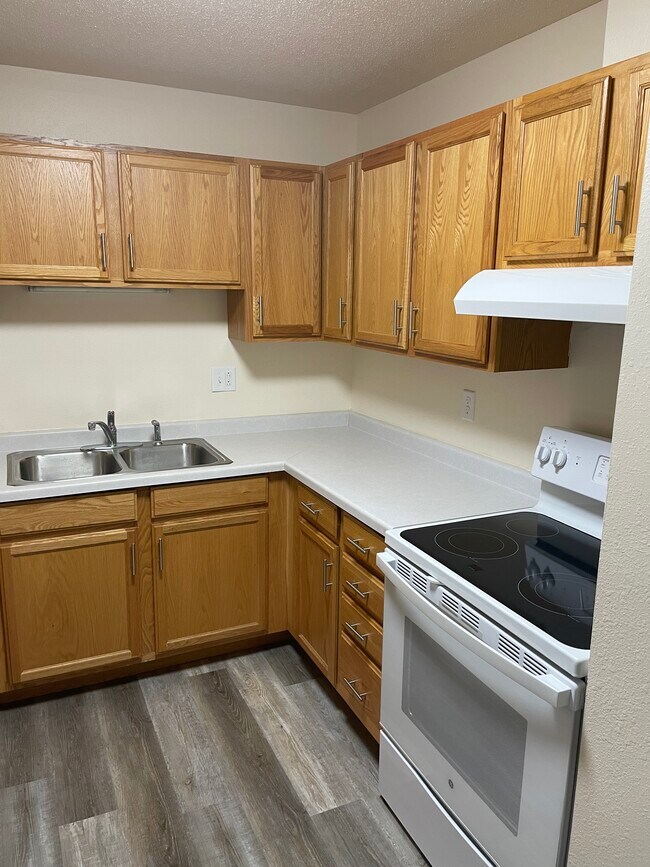800 Fairfield Dr, Unit 15 in Platteville, WI - Building Photo - Building Photo