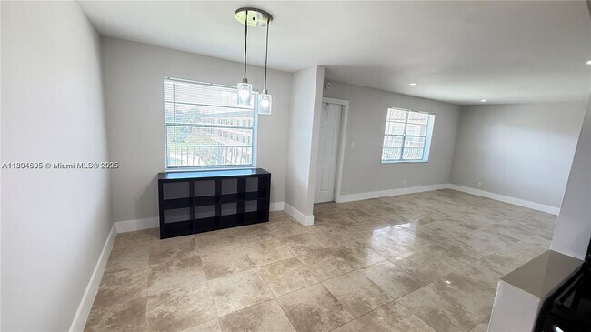 500 NE 2nd St in Dania Beach, FL - Building Photo - Building Photo