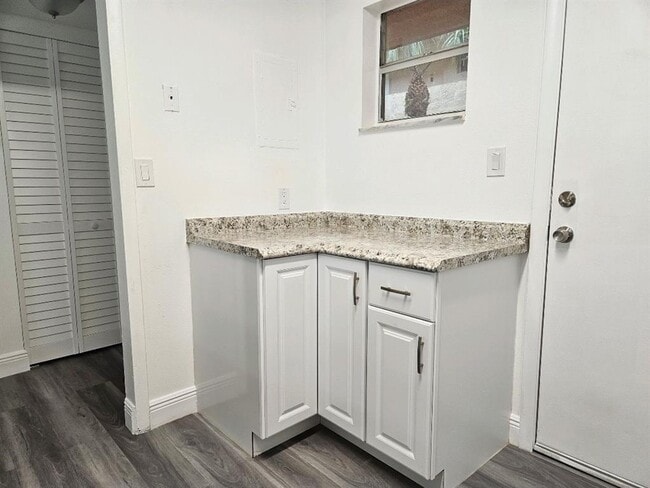 404 NW 68th Ave, Unit 304 in Plantation, FL - Building Photo - Building Photo