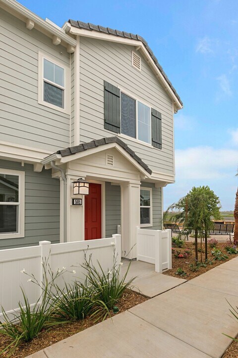 501 Turnstone Ln in Imperial Beach, CA - Building Photo