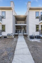 50 Sam Bonnell Dr in Clinton, NJ - Building Photo - Building Photo