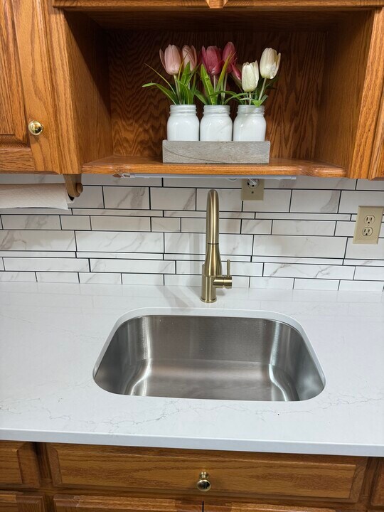 70 Grove Hill St, Unit 3D in New Britain, CT - Building Photo