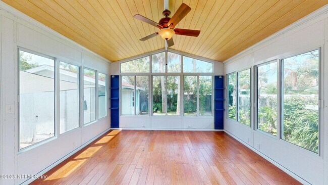 property at 421 7th Ave S
