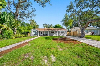 1408 Rogers St in Clearwater, FL - Building Photo - Building Photo