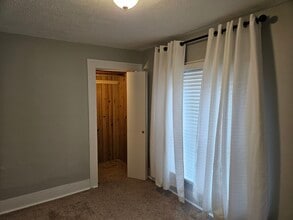 308 Franklin Ave, Unit Unit #4 in Grand Haven, MI - Building Photo - Building Photo