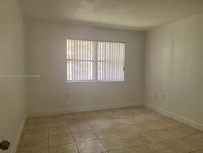 2246 SW 81st Ave in Miramar, FL - Building Photo - Building Photo