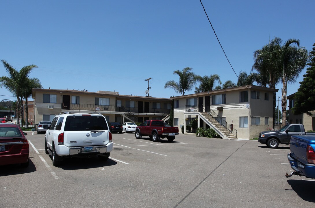 Franklin Ave Apartments in El Cajon, CA - Foto de edificio