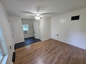 377 Gilmore St in Morgantown, WV - Building Photo - Building Photo
