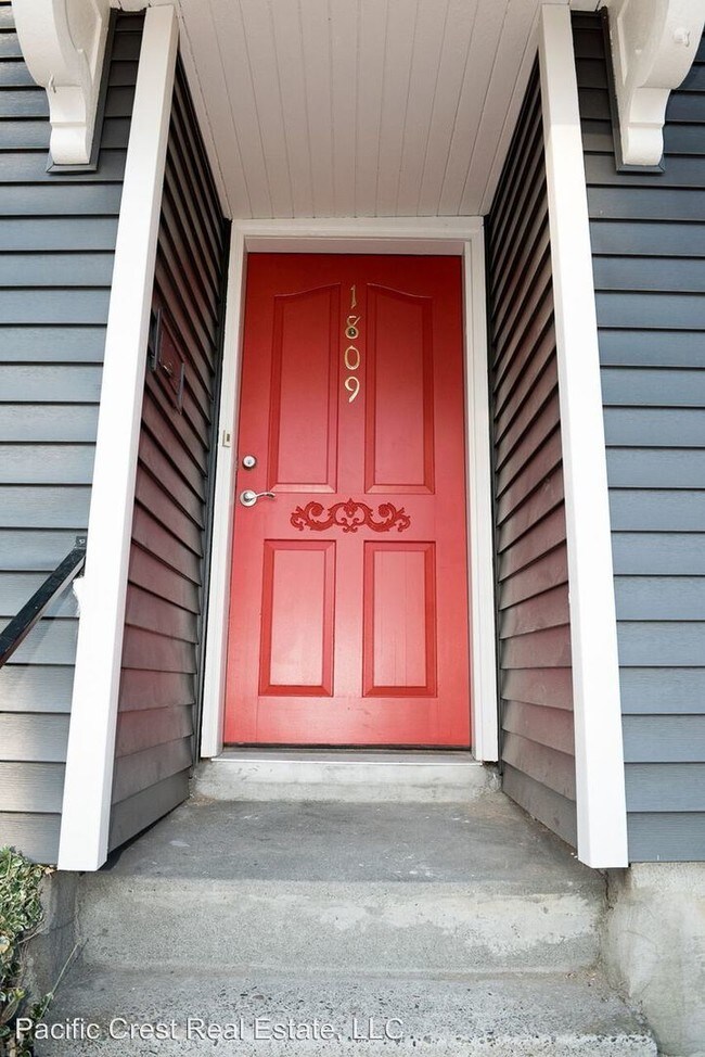 1809-1815 5th Ave N in Seattle, WA - Foto de edificio - Interior Photo