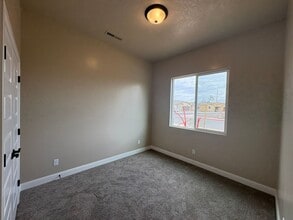 583 N 3050 E in Hurricane, UT - Building Photo - Building Photo