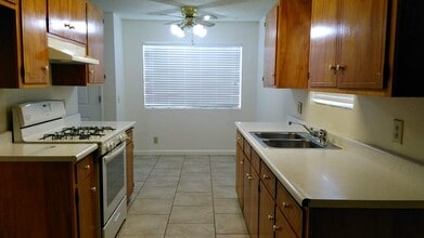 189 N Marguerite Ave in Corning, CA - Building Photo - Building Photo