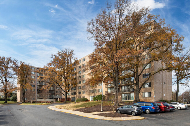 Oglethorpe Condominiums