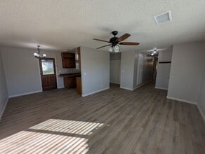 5424 Vly Rdg Dr in Redding, CA - Building Photo - Building Photo