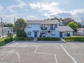 8507 Sunset Dr in Palm Beach Gardens, FL - Building Photo