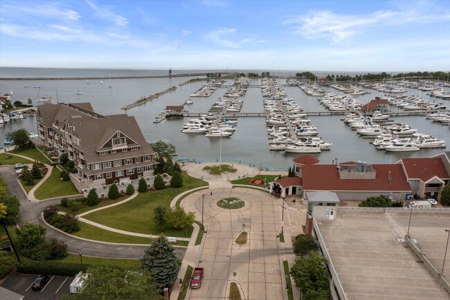 4 Gas Light Dr in Racine, WI - Building Photo - Building Photo