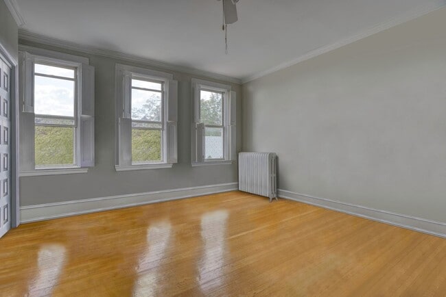 property at 2813 N Calvert St